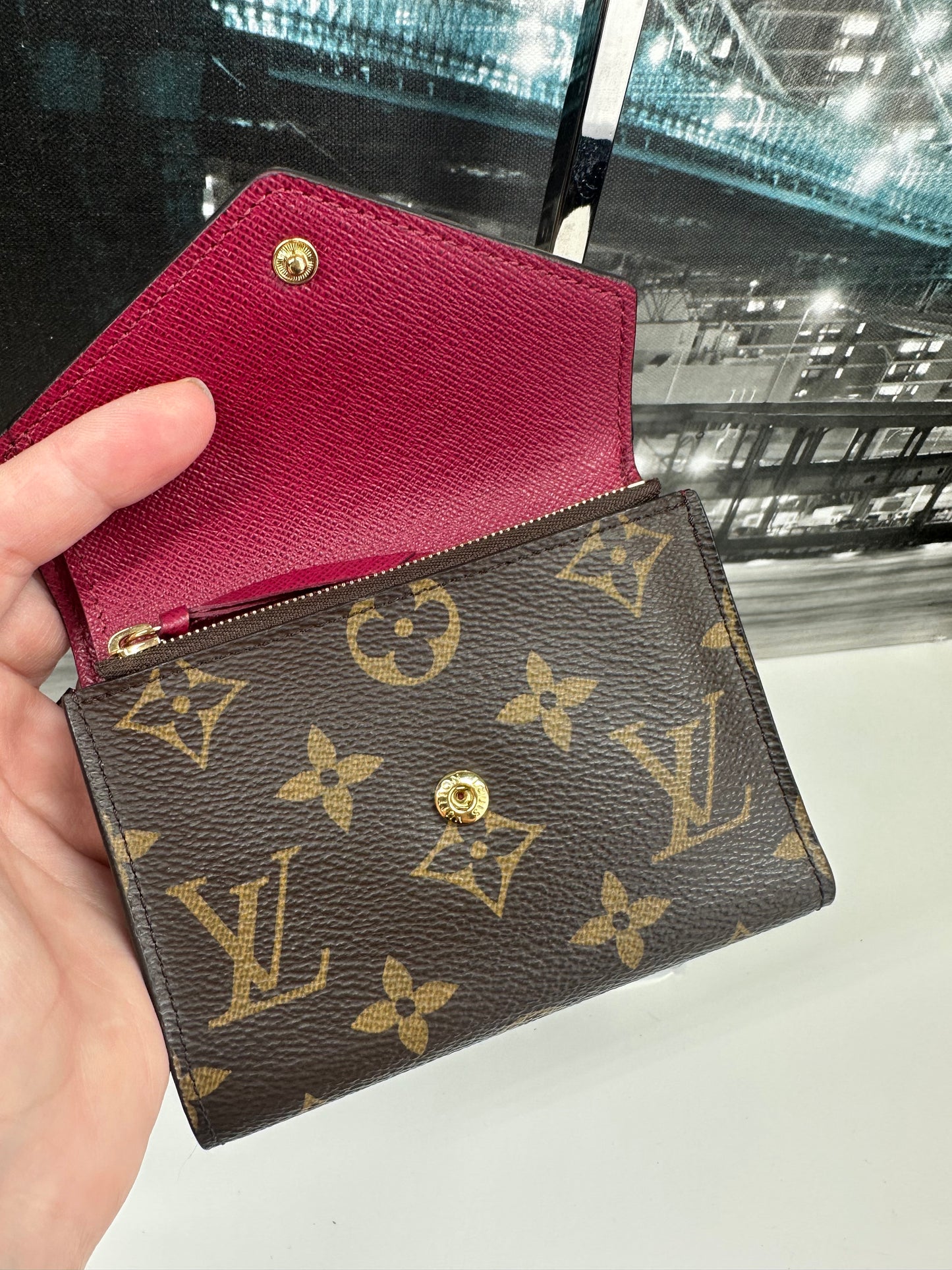 Victorine Wallet Monogram