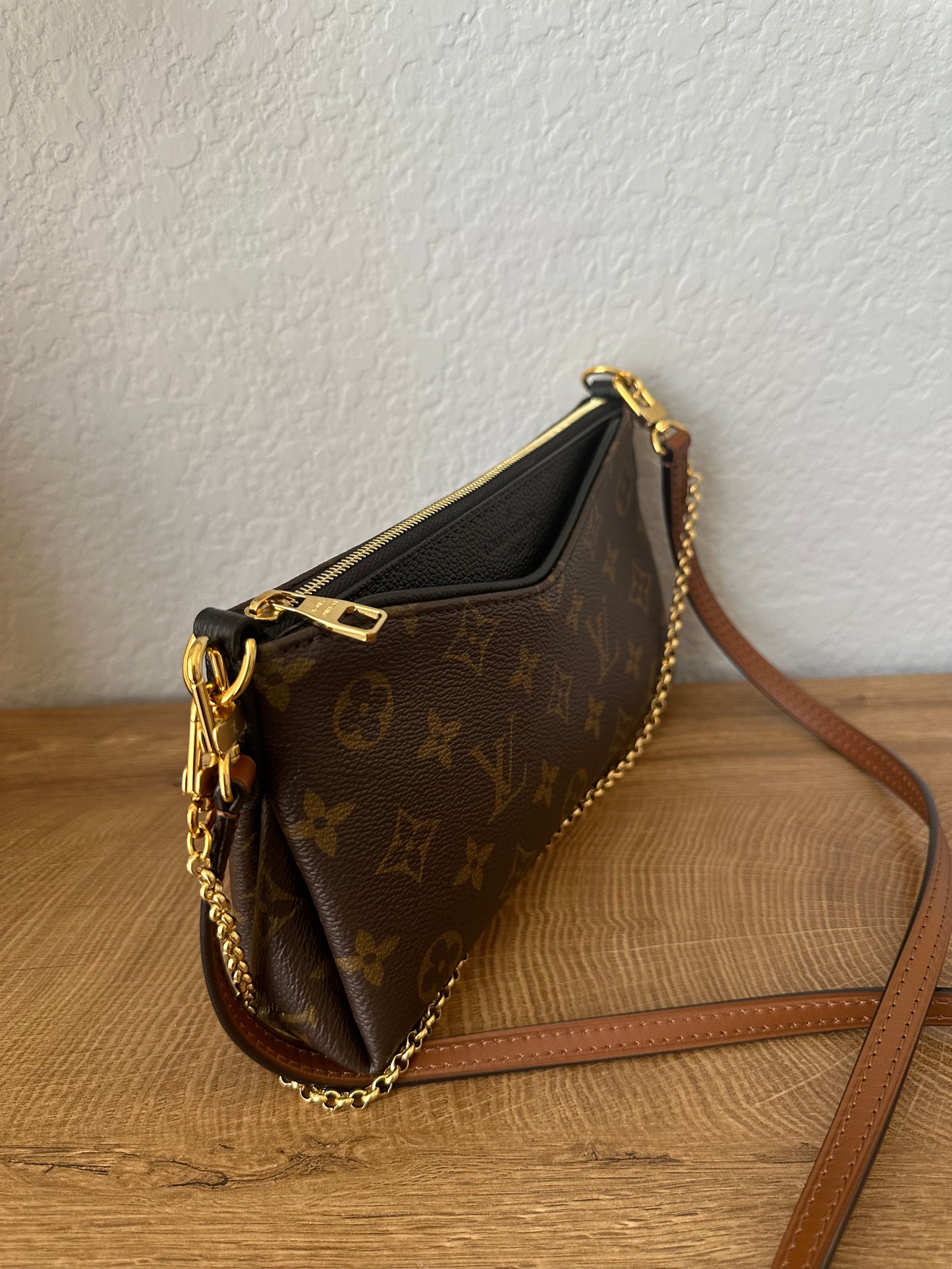 Pallas Clutch Crossbody
