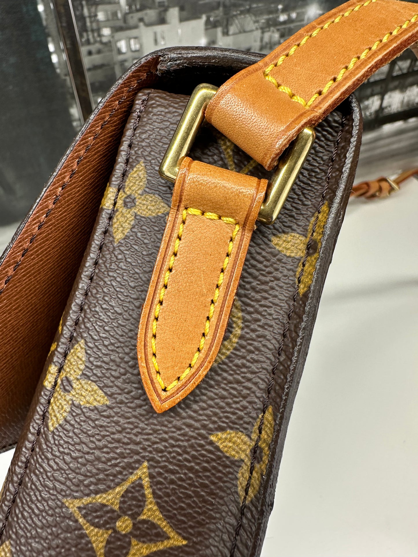 St Cloud MM Crossbody
