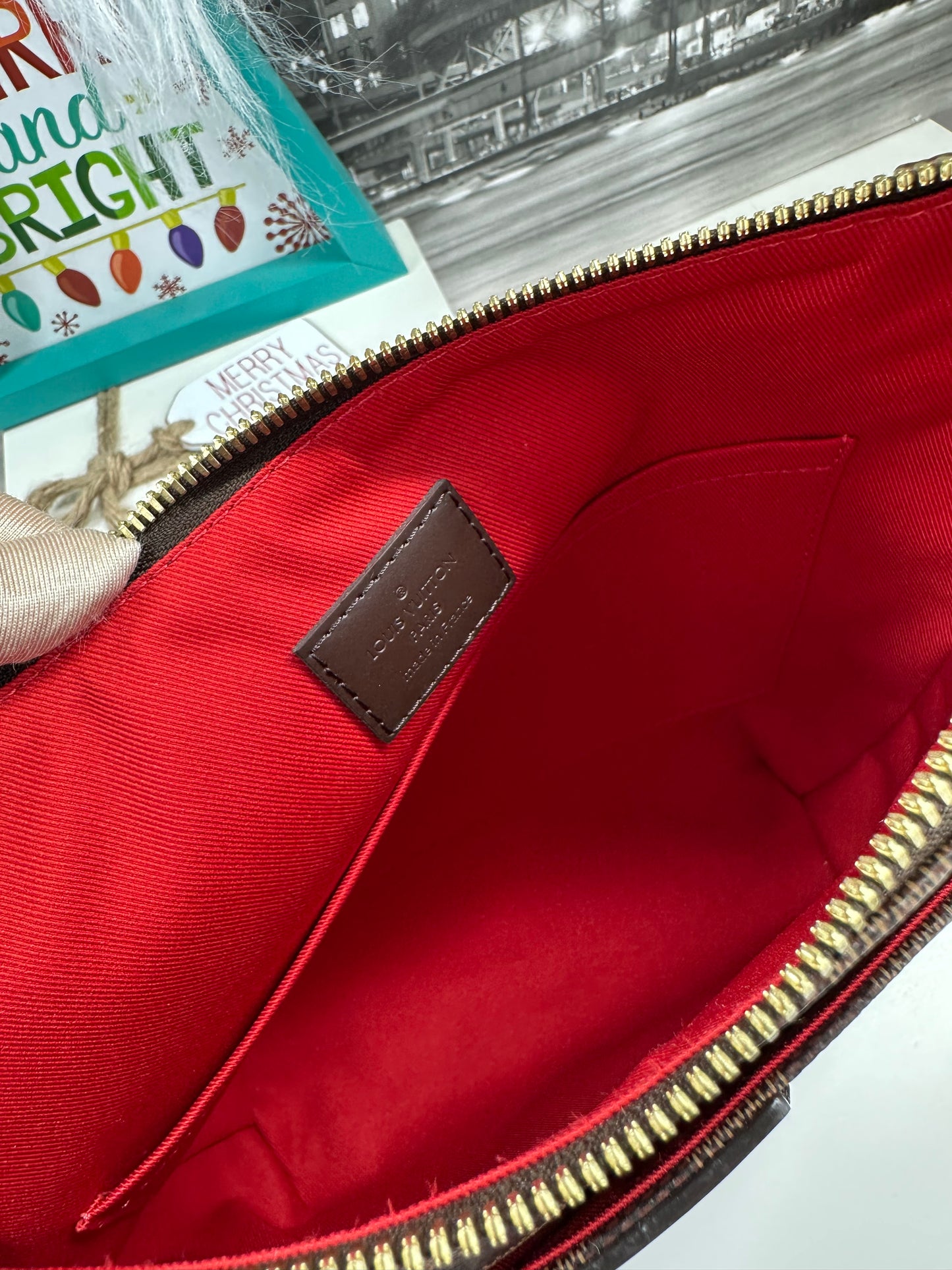 South Bank Besace Crossbody