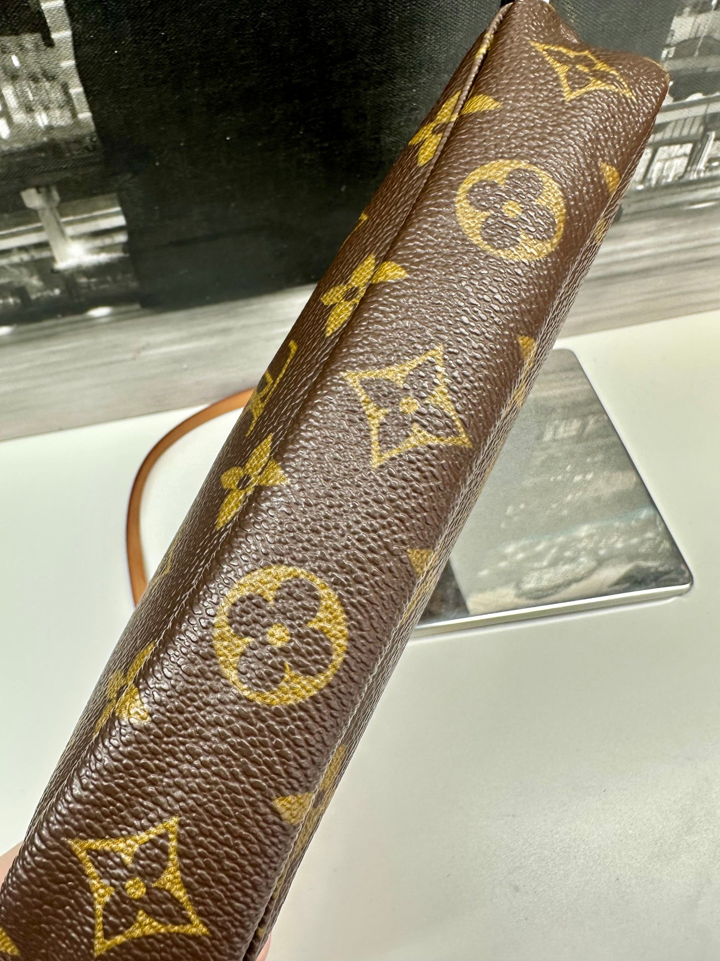 Pochette Accessories Old Model
