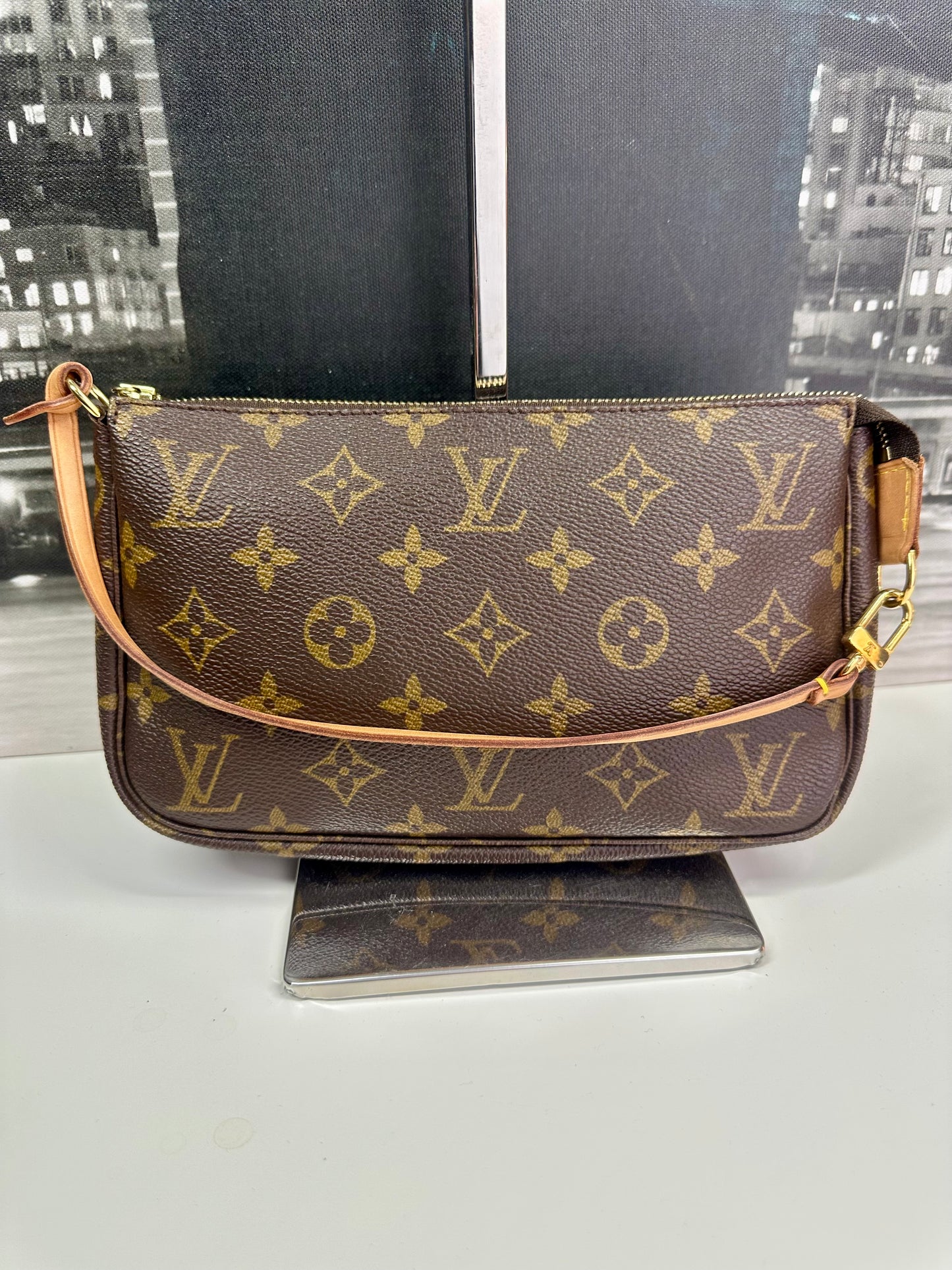 Pochette Accessories Old Model