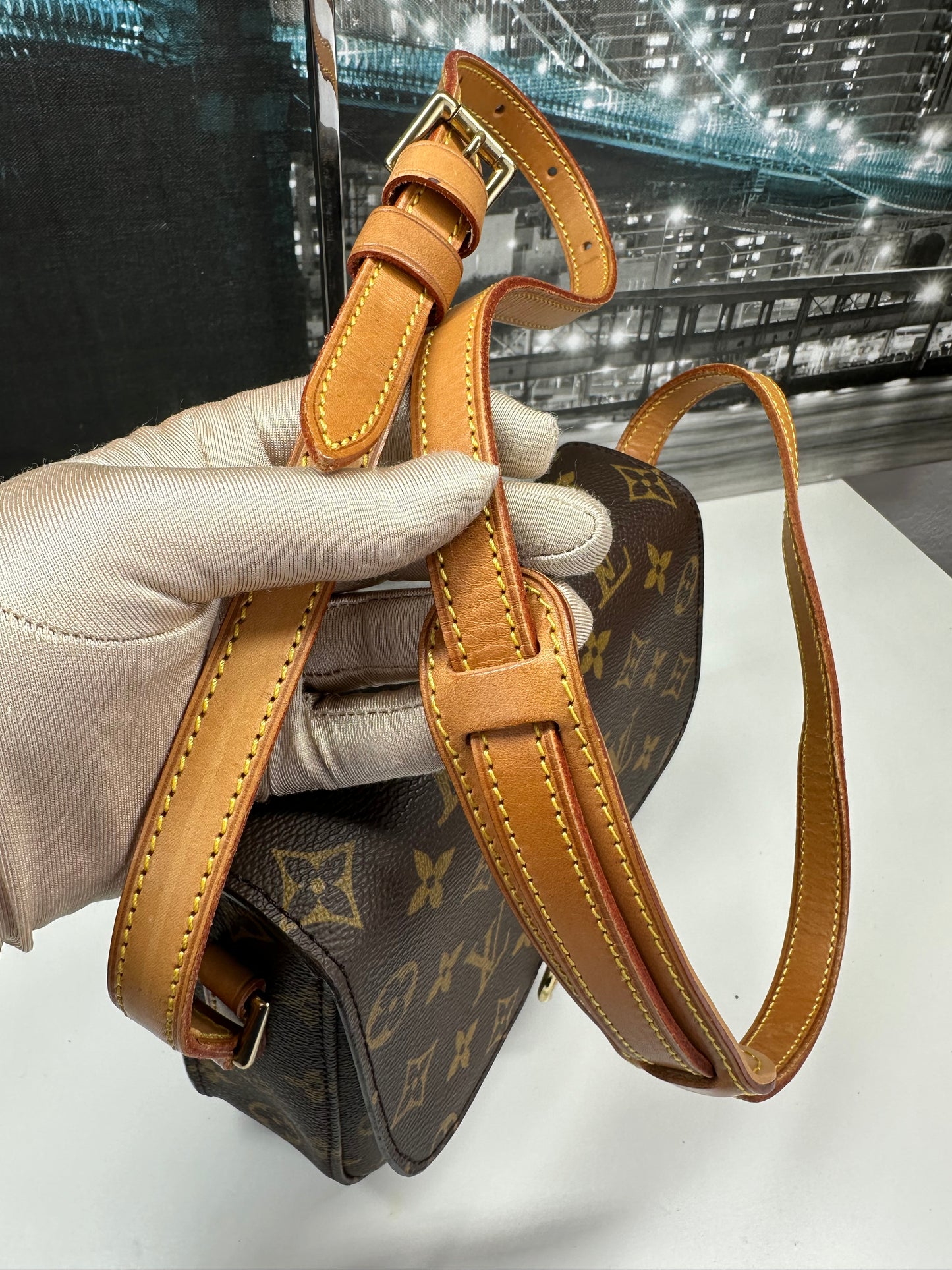 St Cloud MM Crossbody