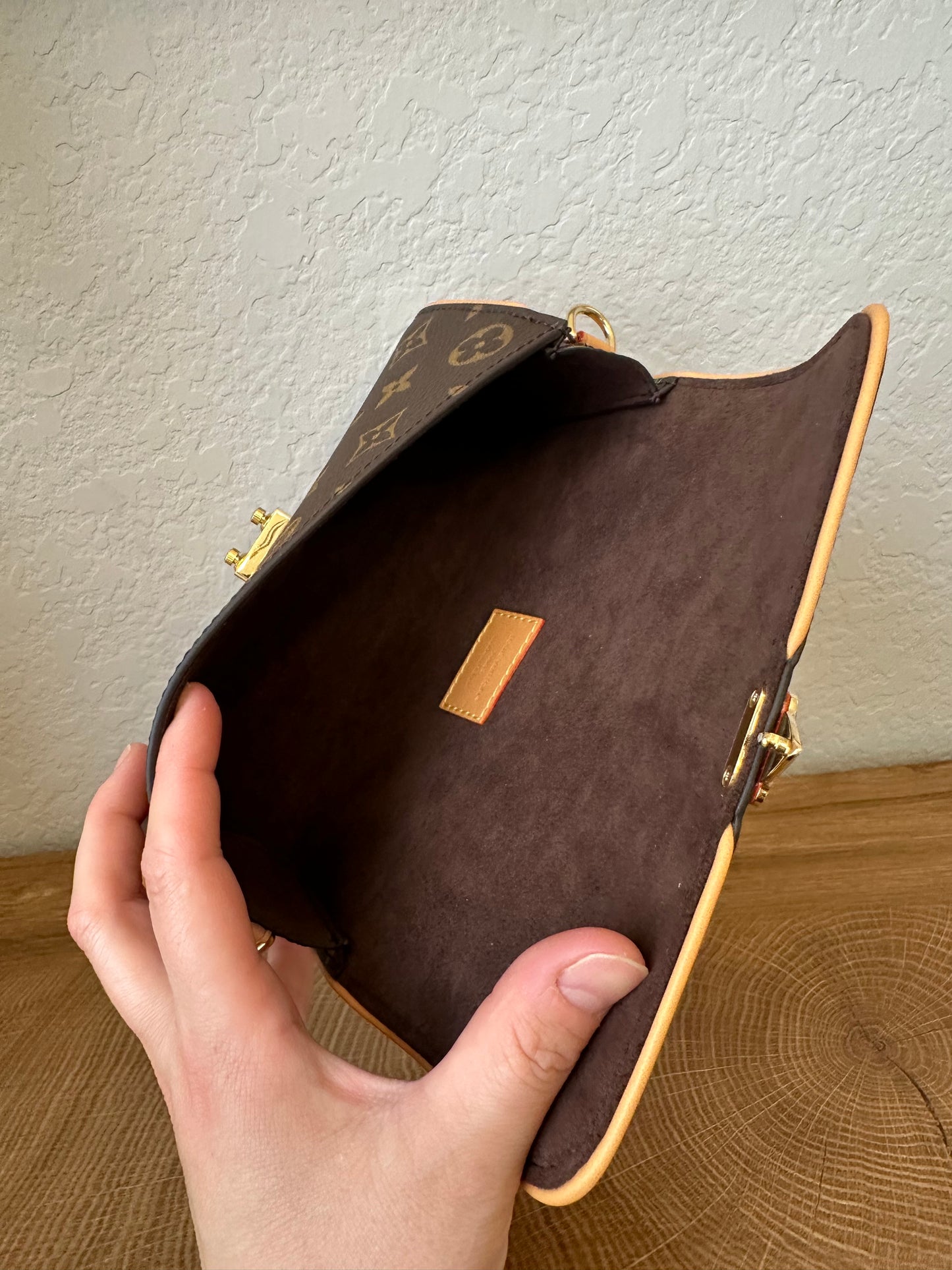 Camille Clutch Crossbody NM