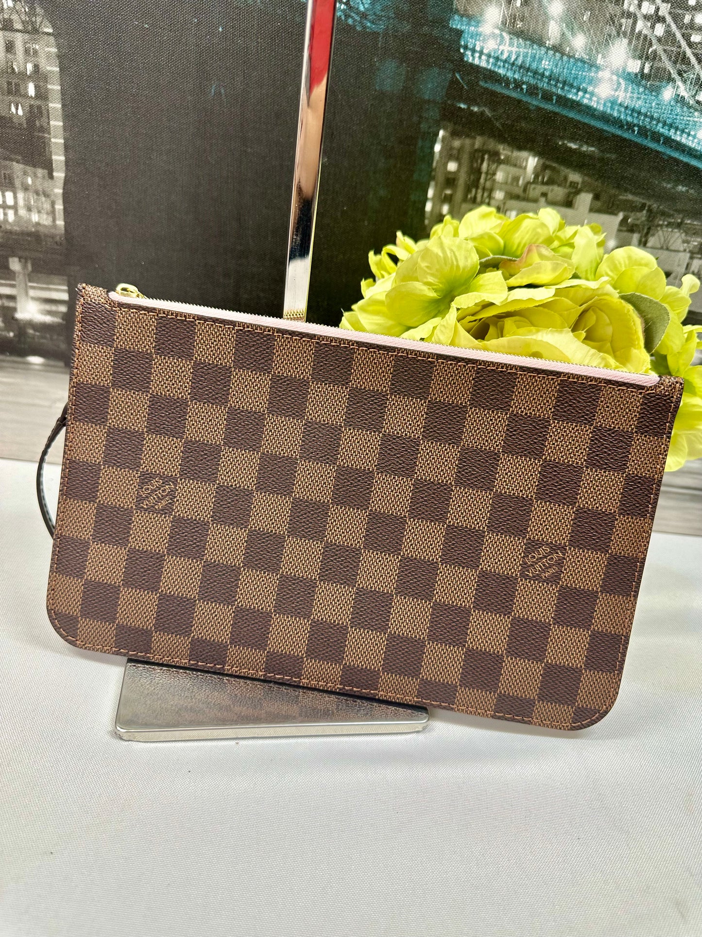 Neverfull MM Pouch Damier Ebene