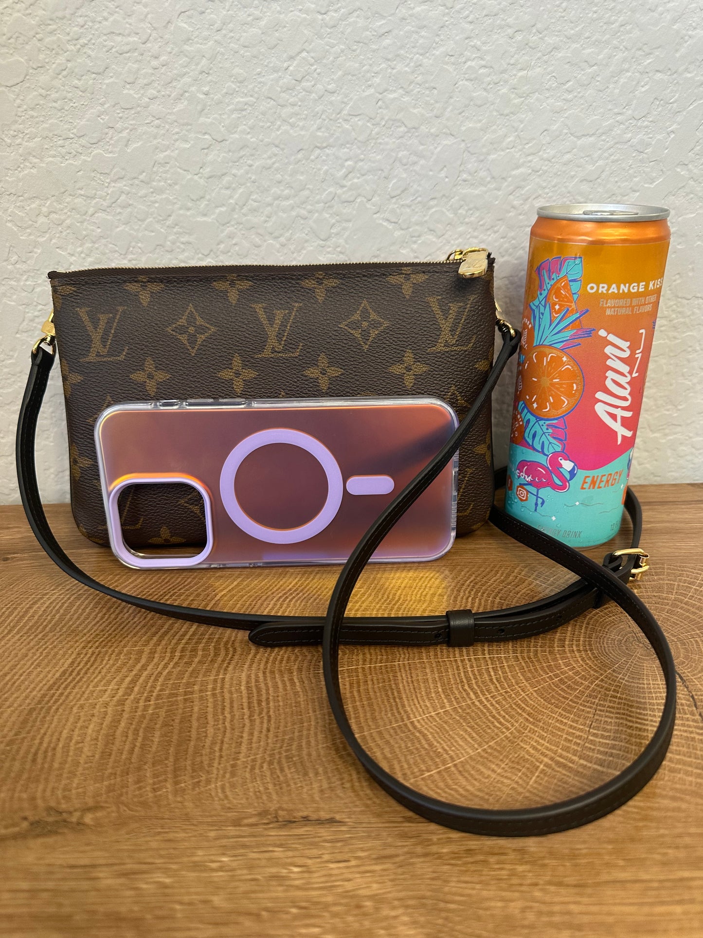 Louis Vuitton Reverse Monogram Giant Double Zip Pochette