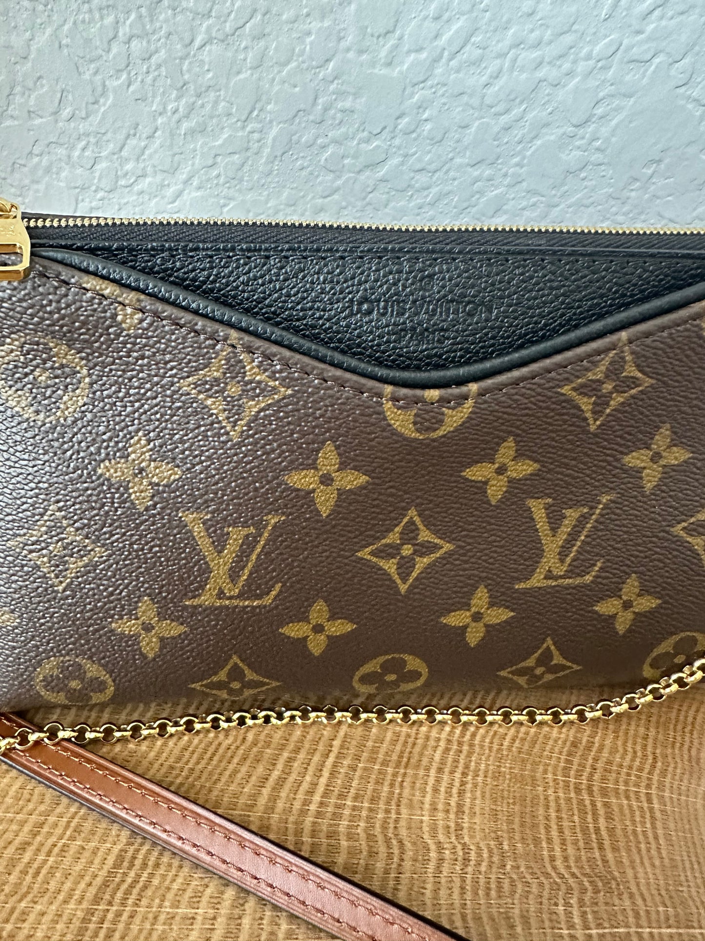 Pallas Clutch Crossbody