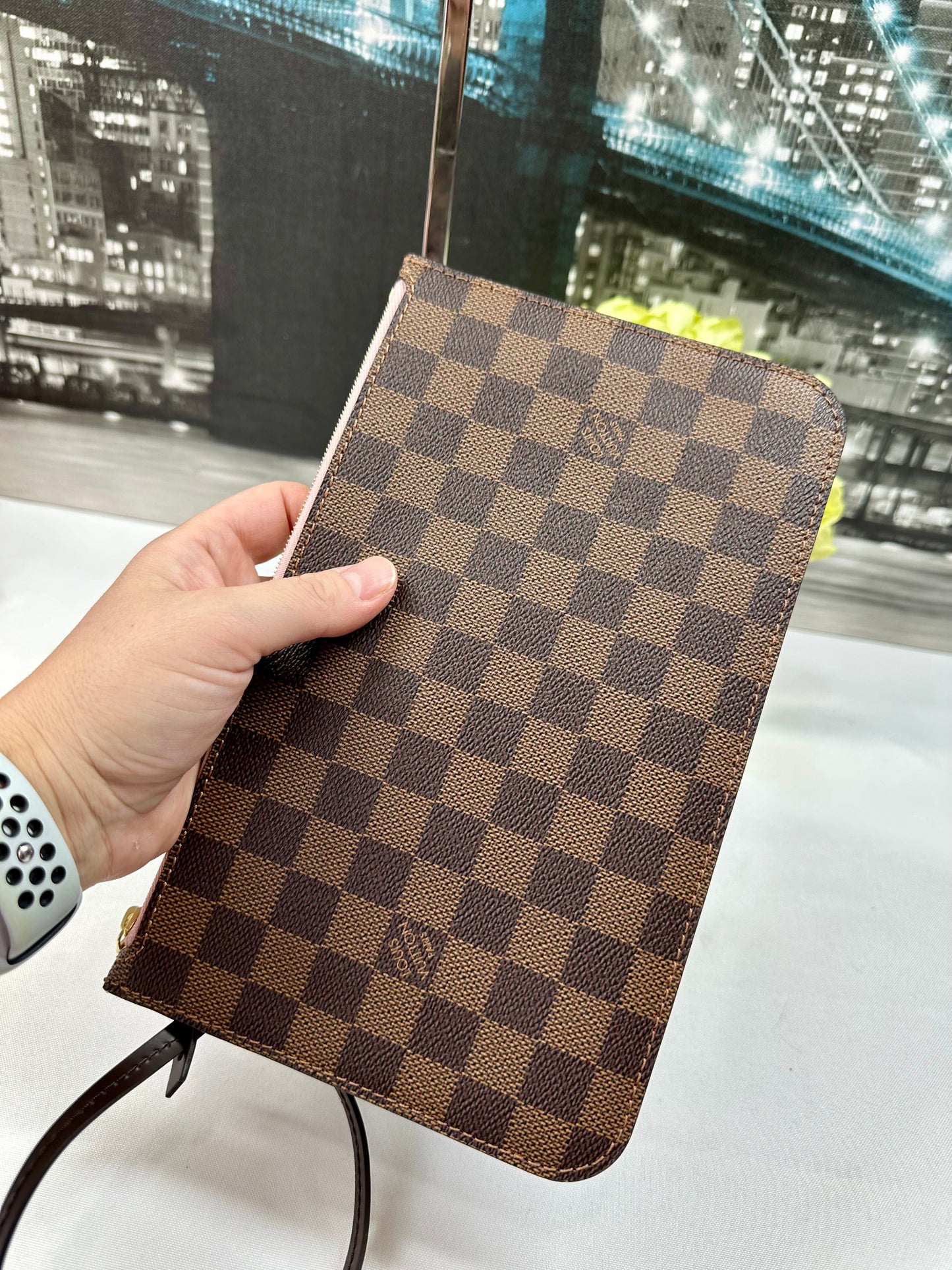 Neverfull MM Pouch Damier Ebene