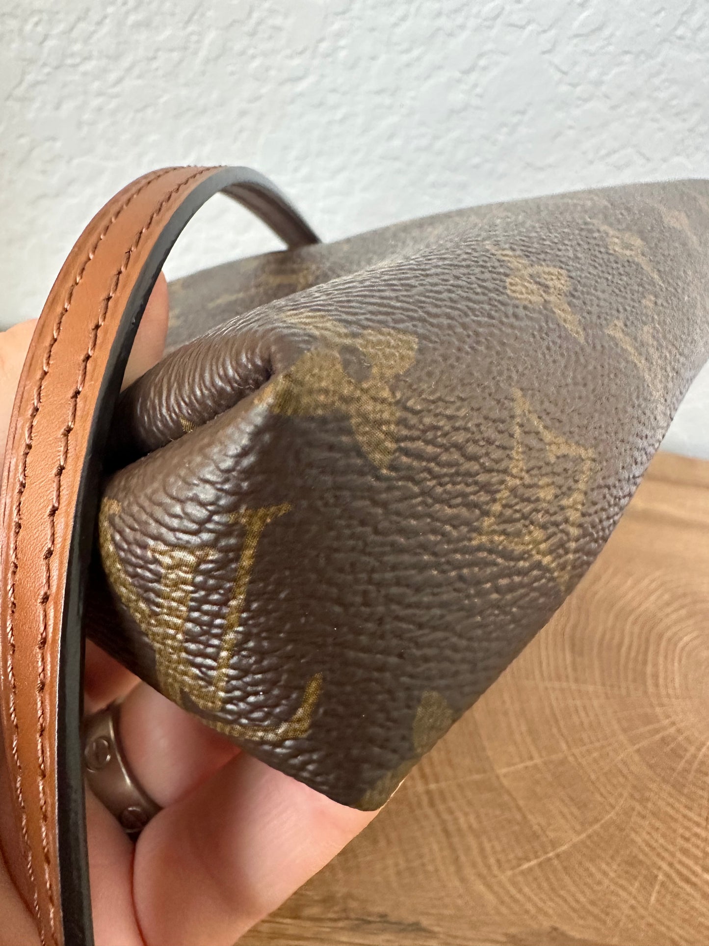 Pallas Clutch Crossbody