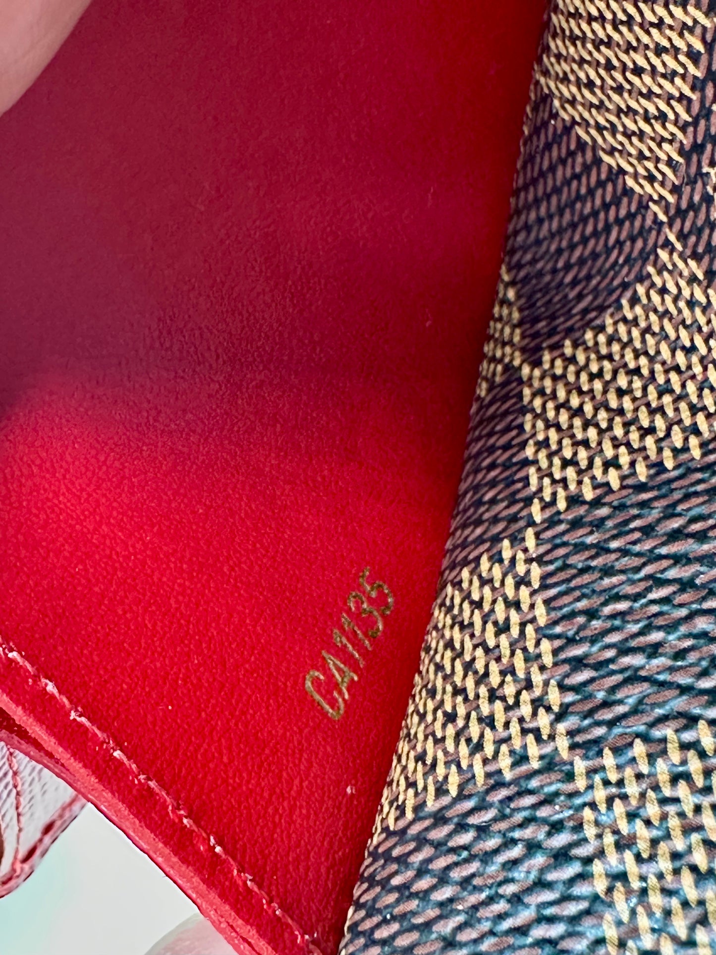 Emilie Wallet DE & Red