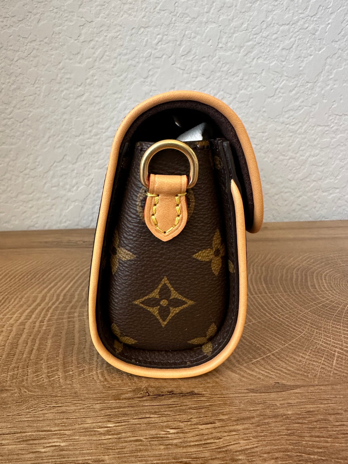 Camille Clutch Crossbody NM