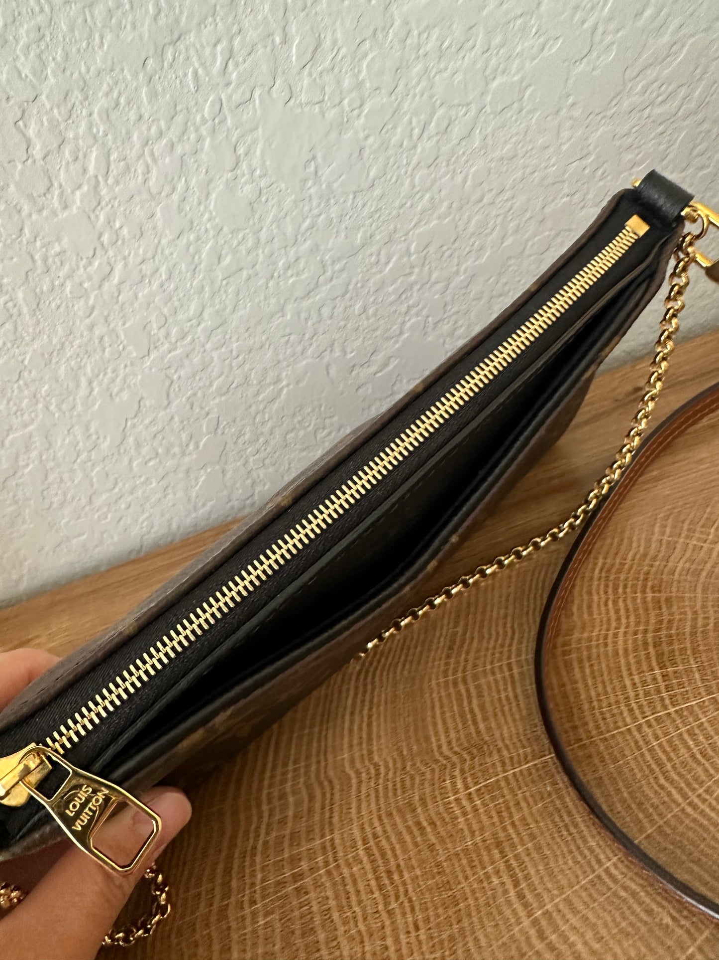 Pallas Clutch Crossbody