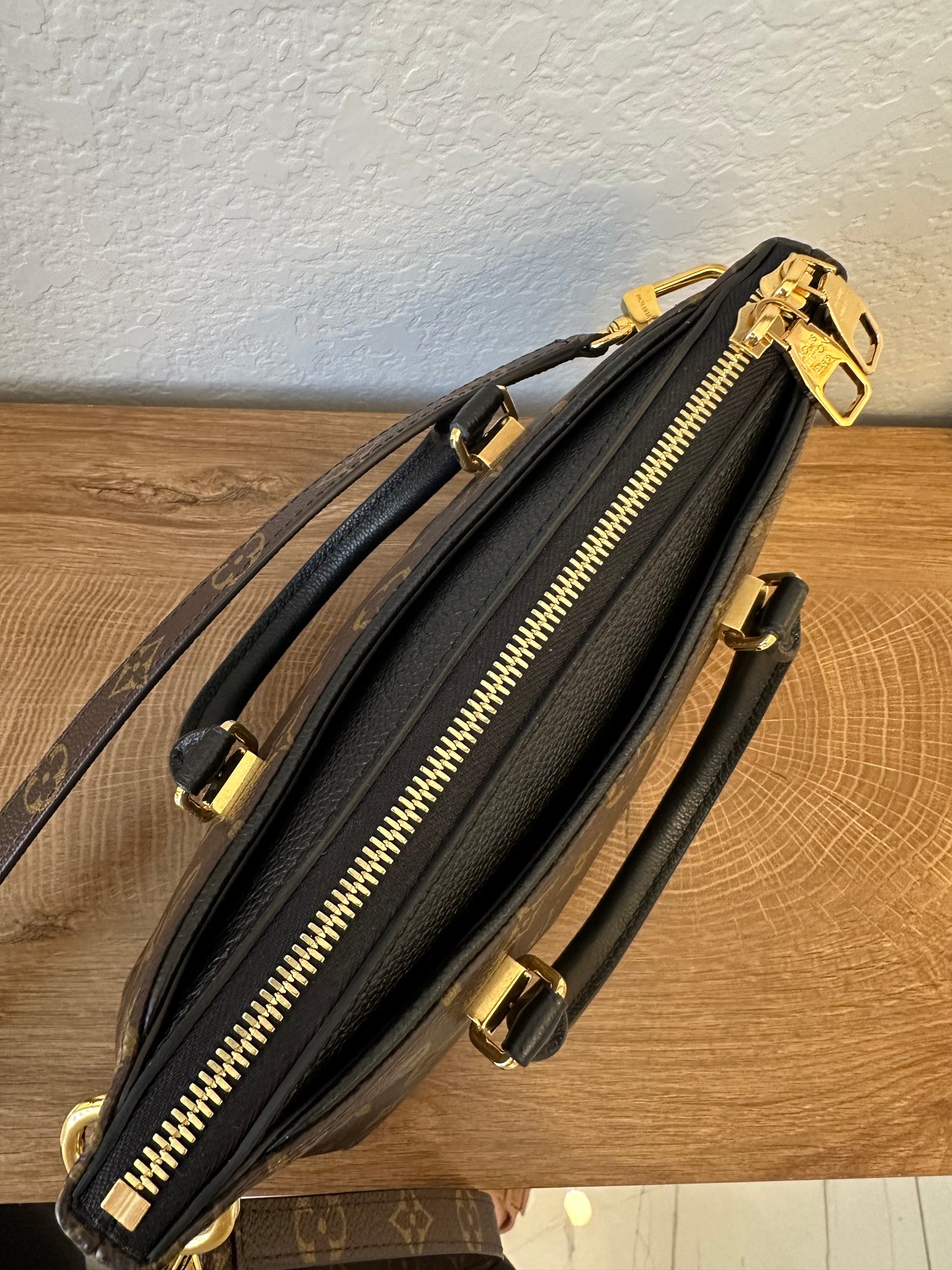 Pallas BB Noir Black