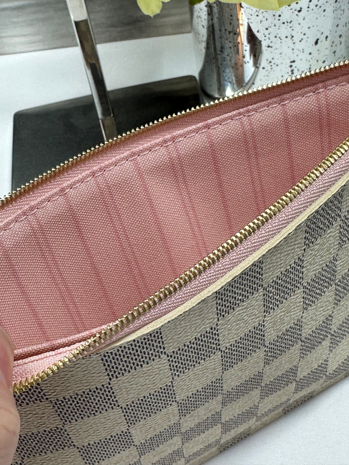 Neverfull MM Azur Pouch