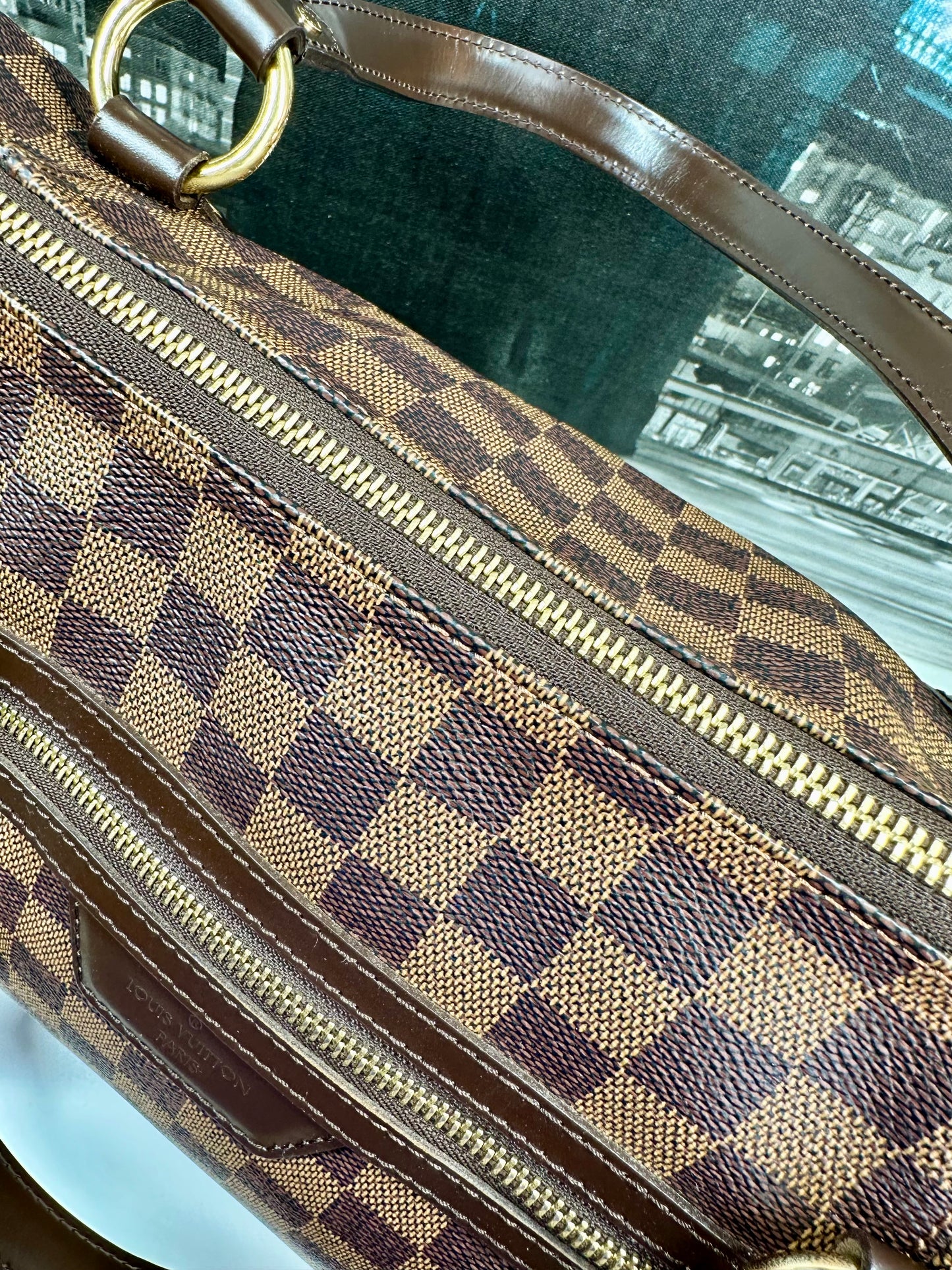 Evora GM Damier Ebene Shoulder Bag