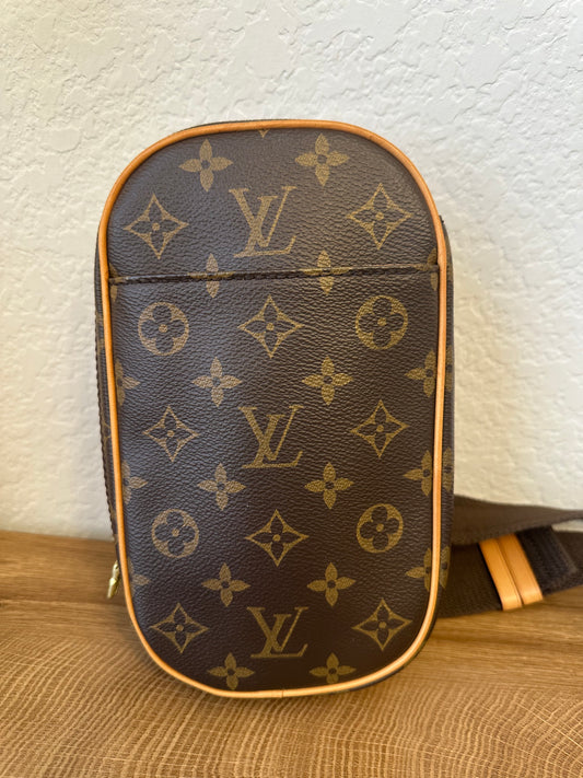 Pochette Gange Unisex Sling Bag