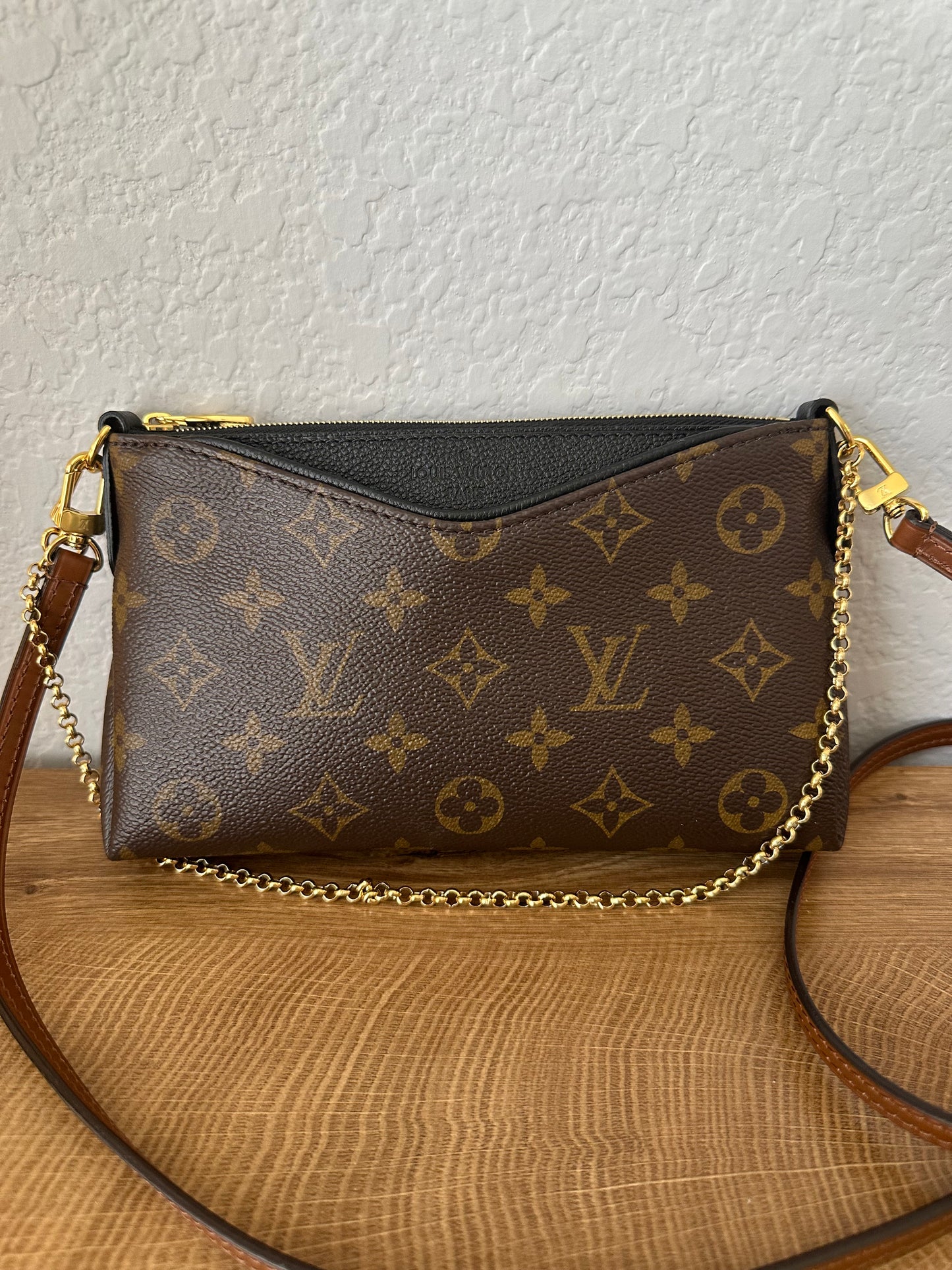 Pallas Clutch Crossbody
