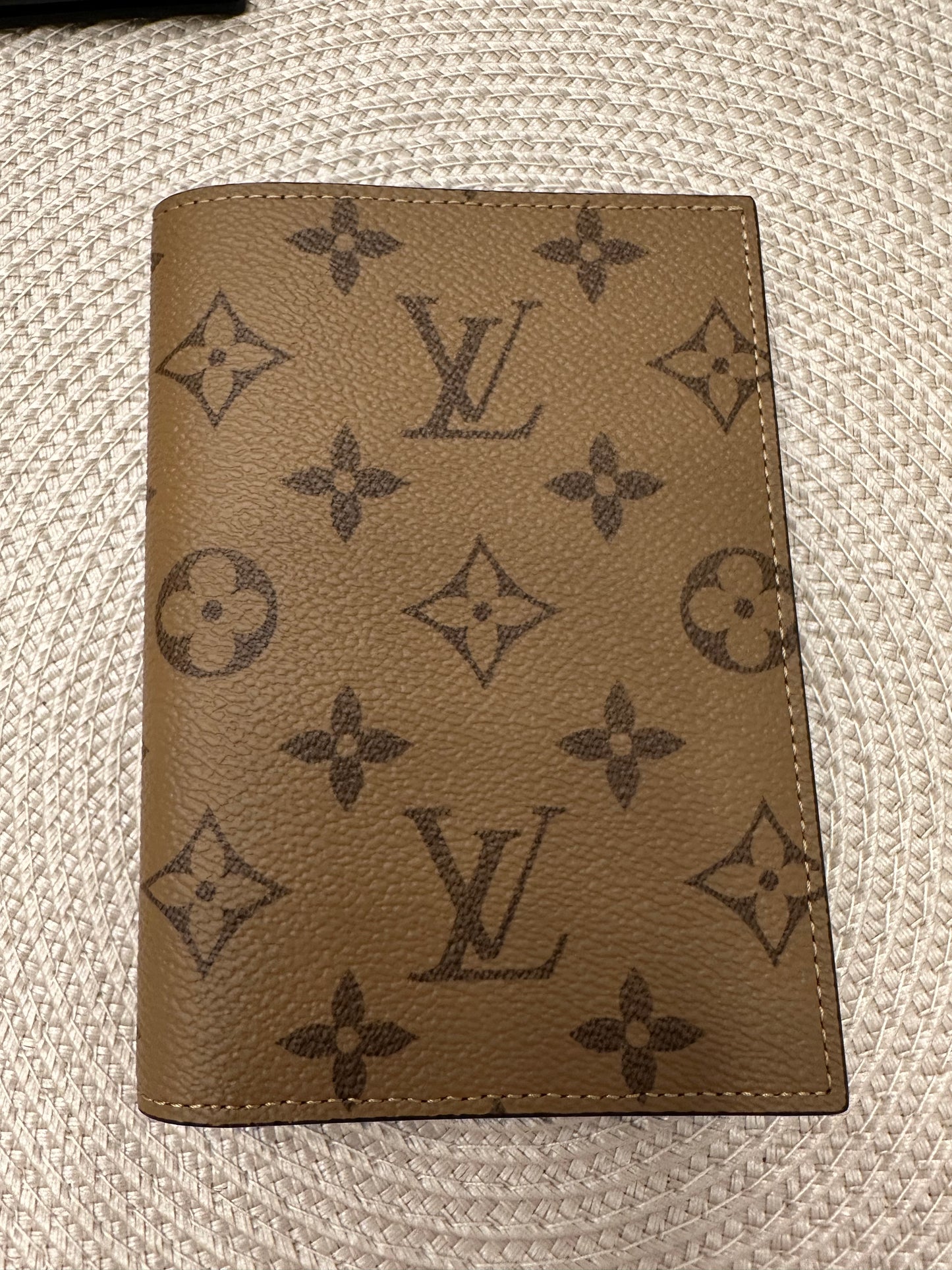 Passport Holder Reverse Mono