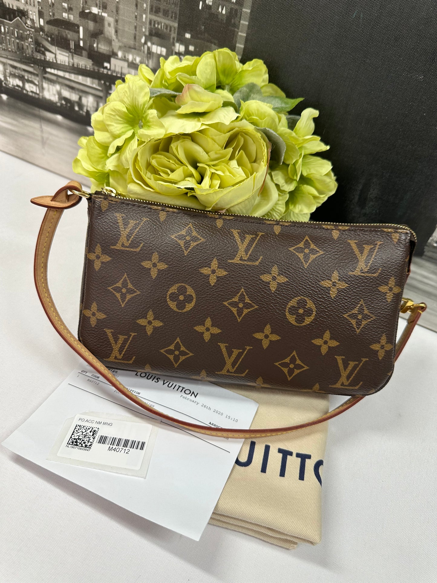 Pochette Accessories Monogram NM