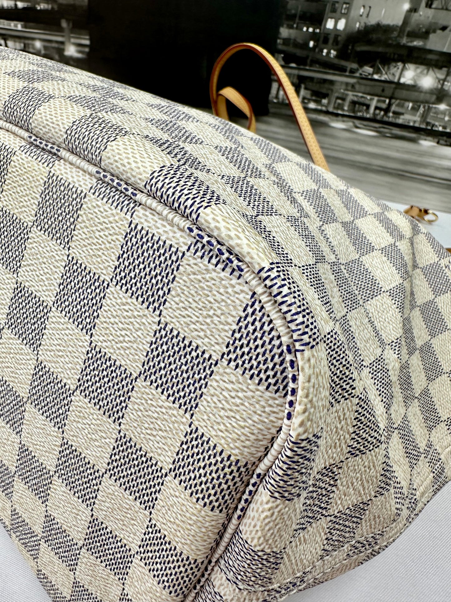 Louis Vuitton Damier Azur Neverfull MM Beige Cursive