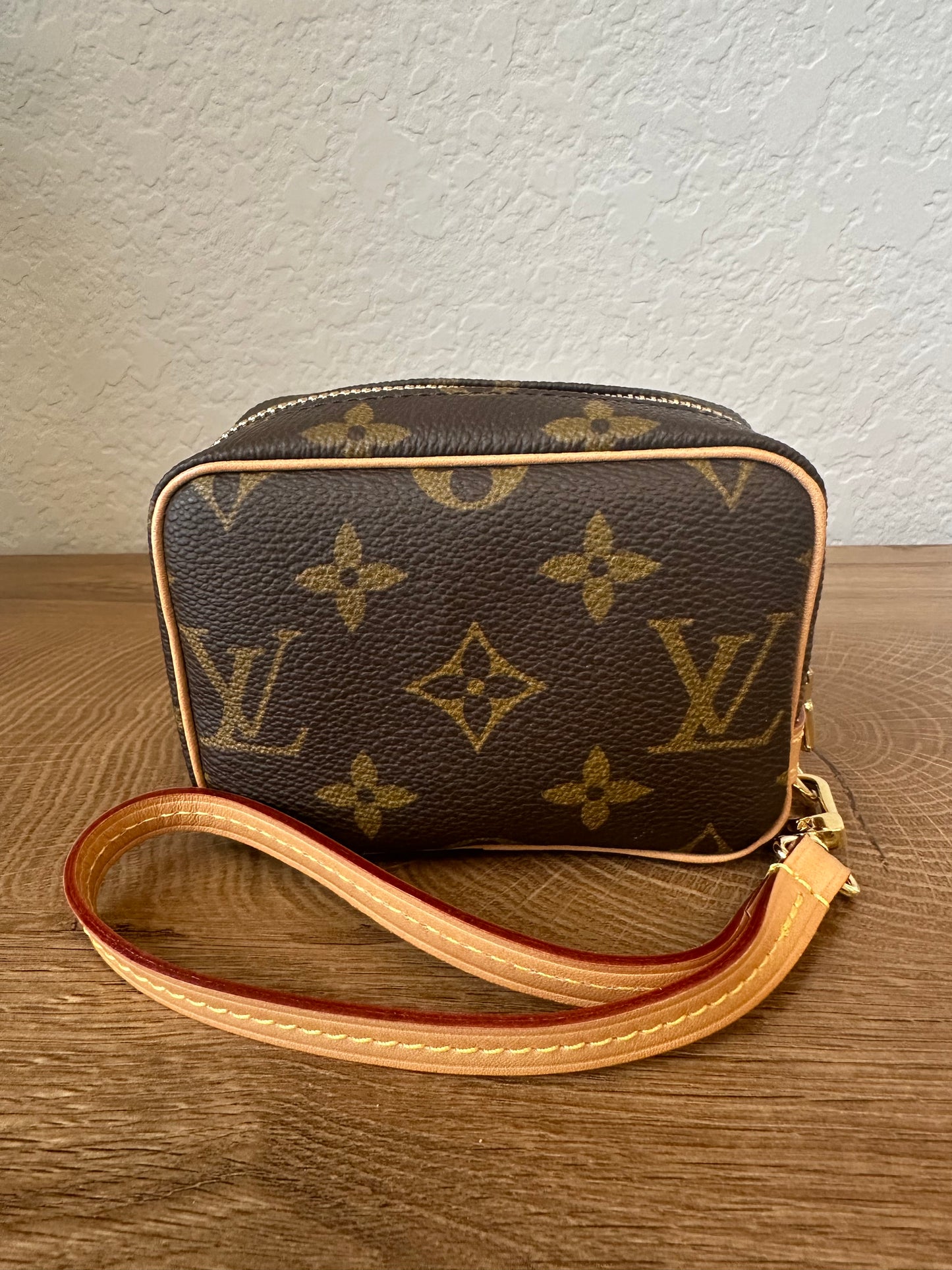 Wapity RARE Monogram