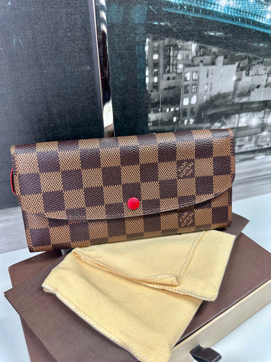 Emilie Wallet DE & Red