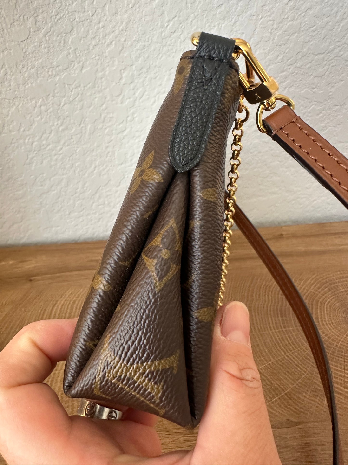 Pallas Clutch Crossbody