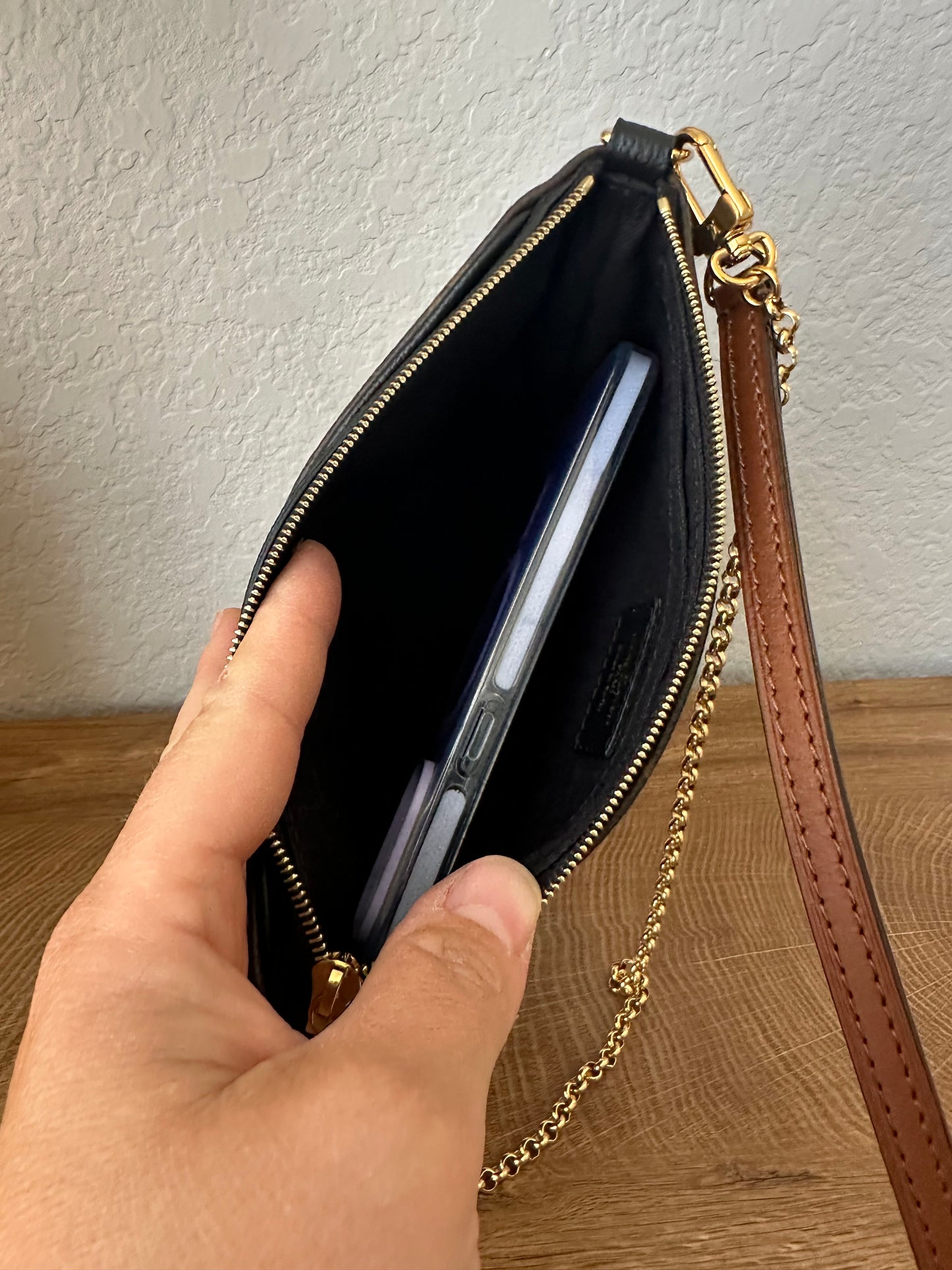 Pallas Clutch Crossbody