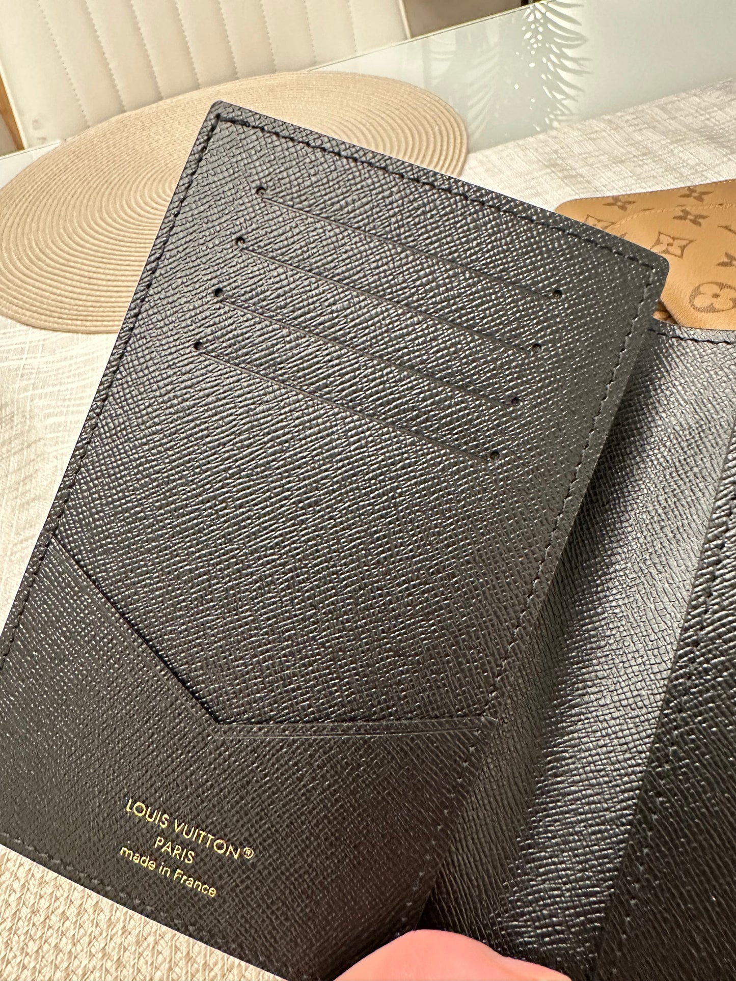 Passport Holder Reverse Mono