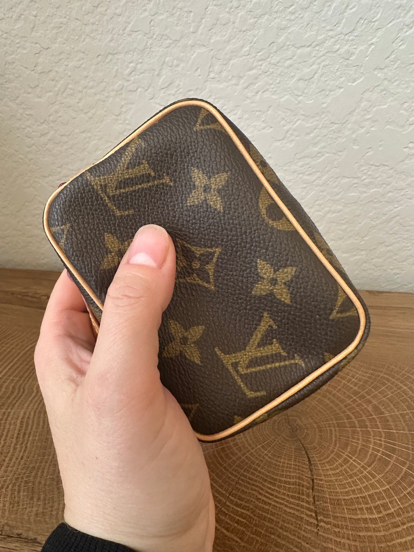 Wapity RARE Monogram