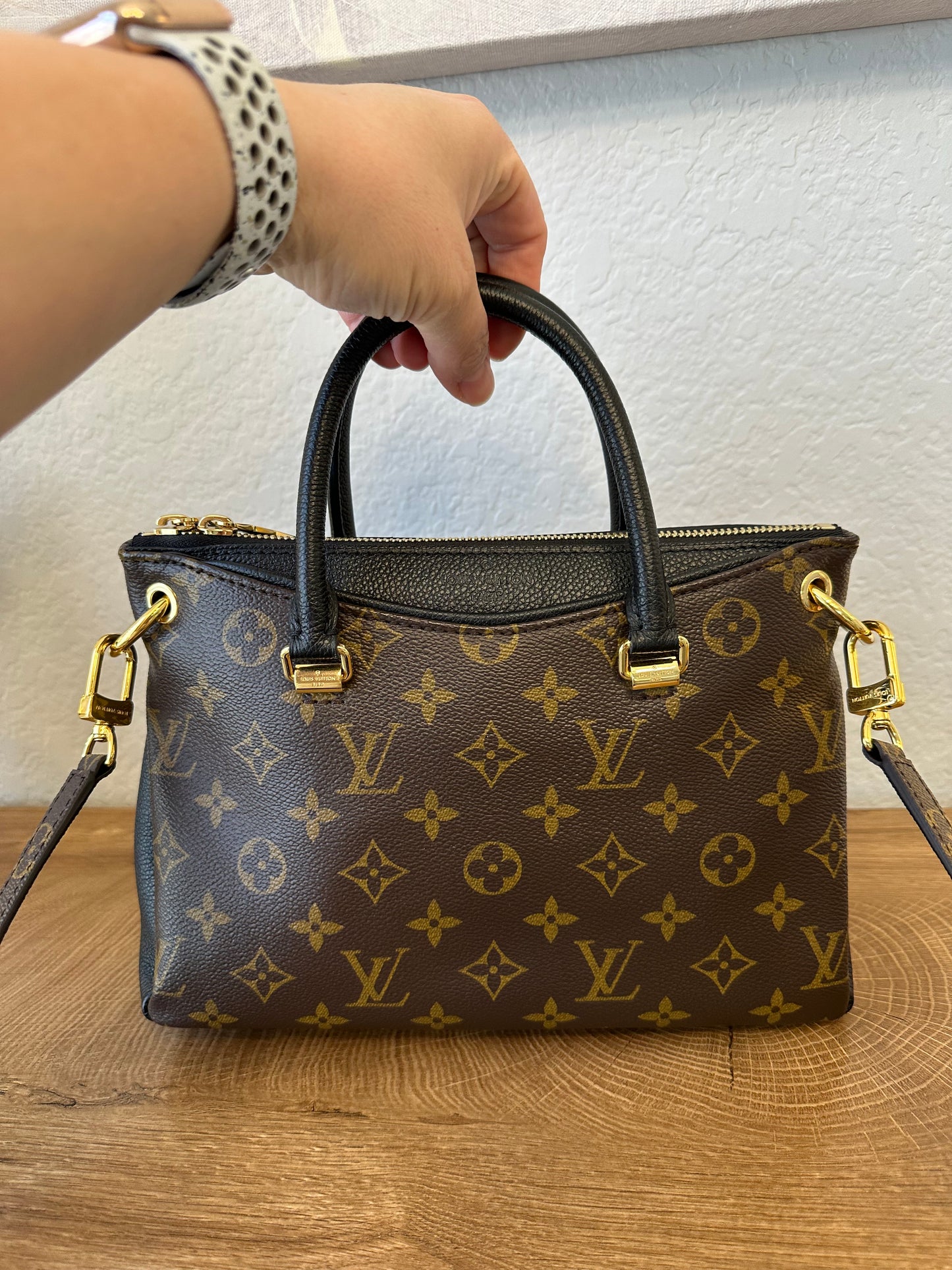 Pallas BB Noir Black