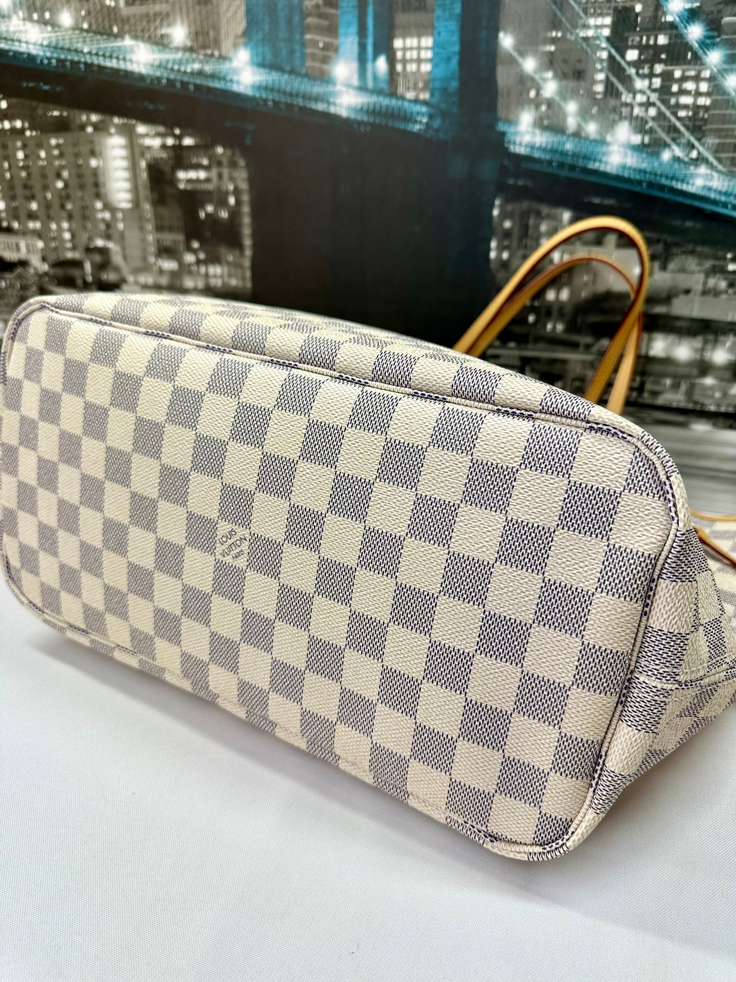 Louis Vuitton Damier Azur Neverfull MM Beige Cursive