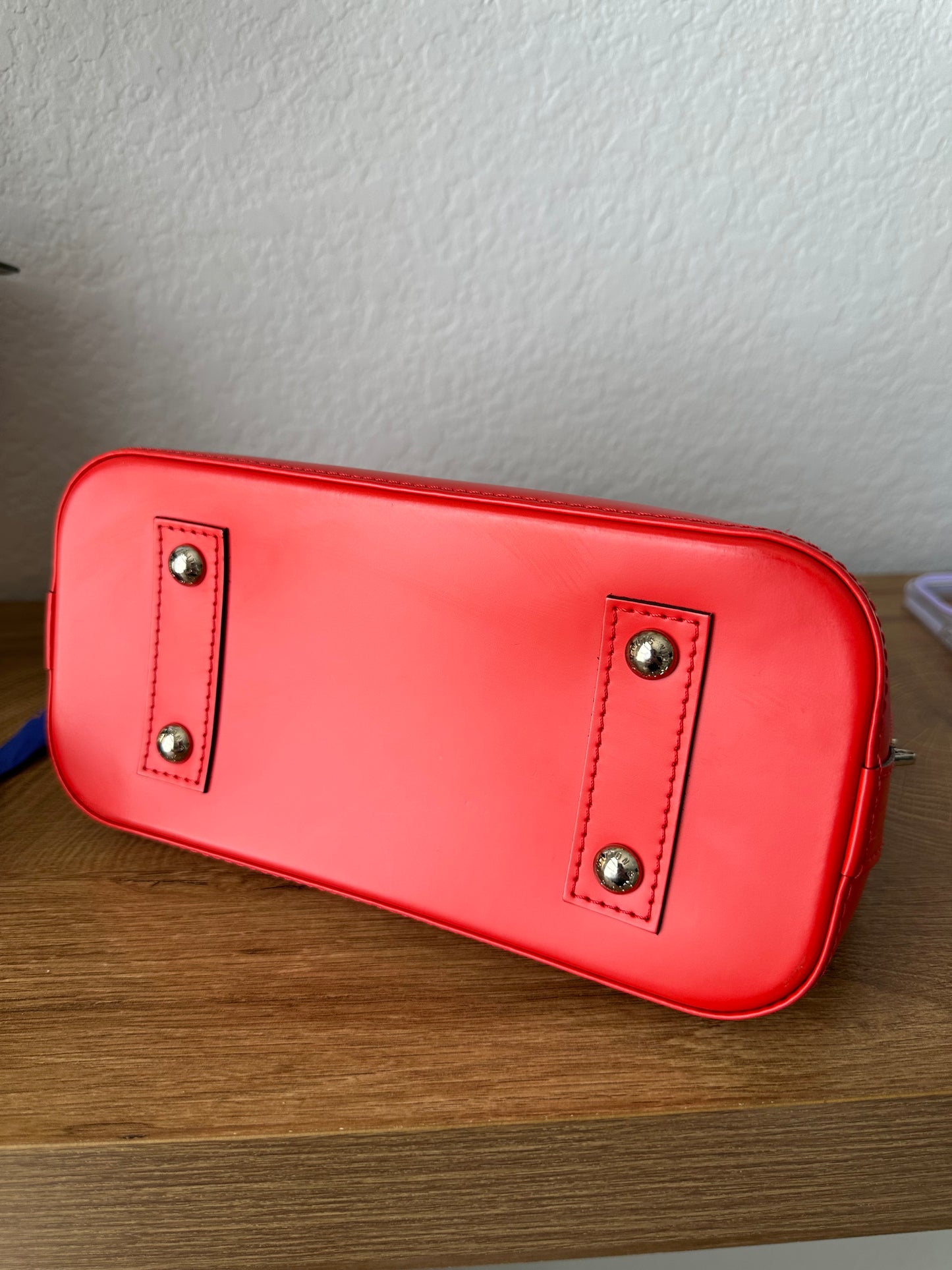 Alma BB Red Epi