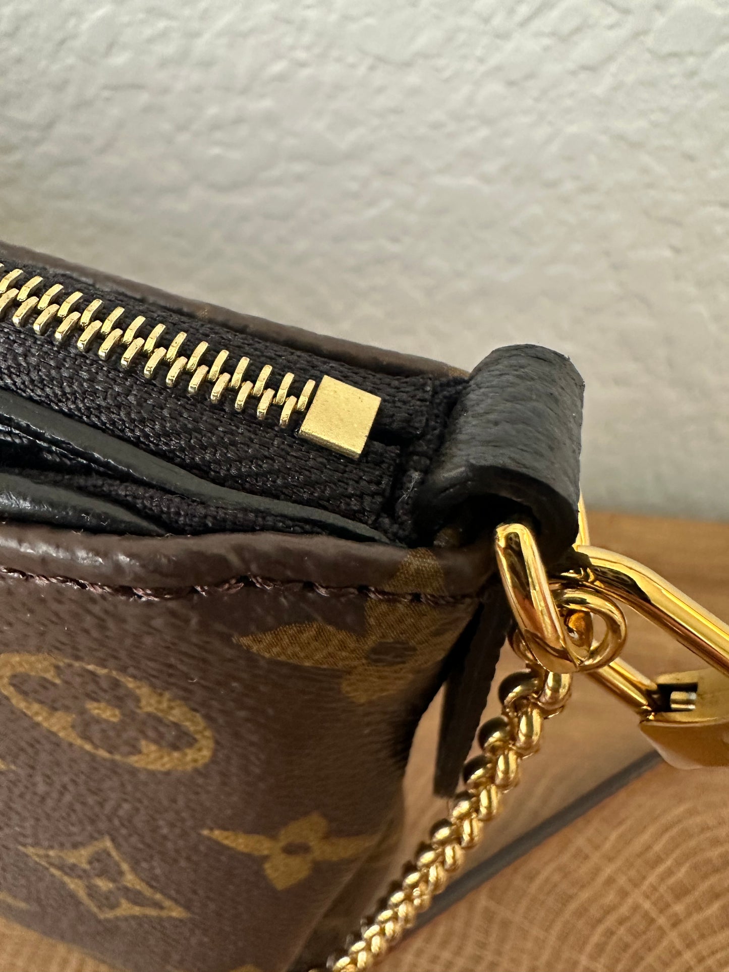 Pallas Clutch Crossbody