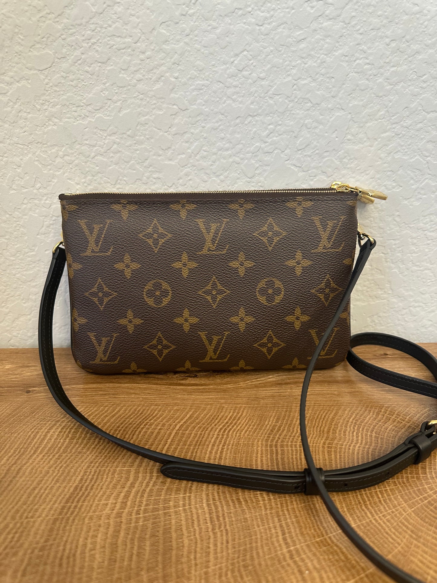 Louis Vuitton Reverse Monogram Giant Double Zip Pochette